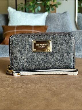 NWT Michael Kors Brown Signature MK Monogram Canvas wristlet wallet AUTHENTIC